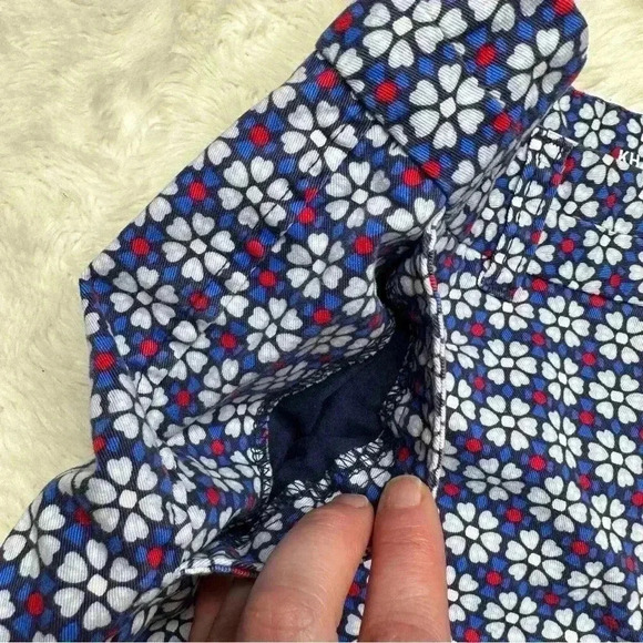 GAP The City Shorts Khaki Floral White /  Blue / Red Size 6 - Picture 5 of 16